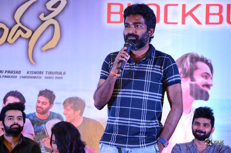 Vunnadhi-Okate-Zindagi-Movie-Team-Thanks-Meet